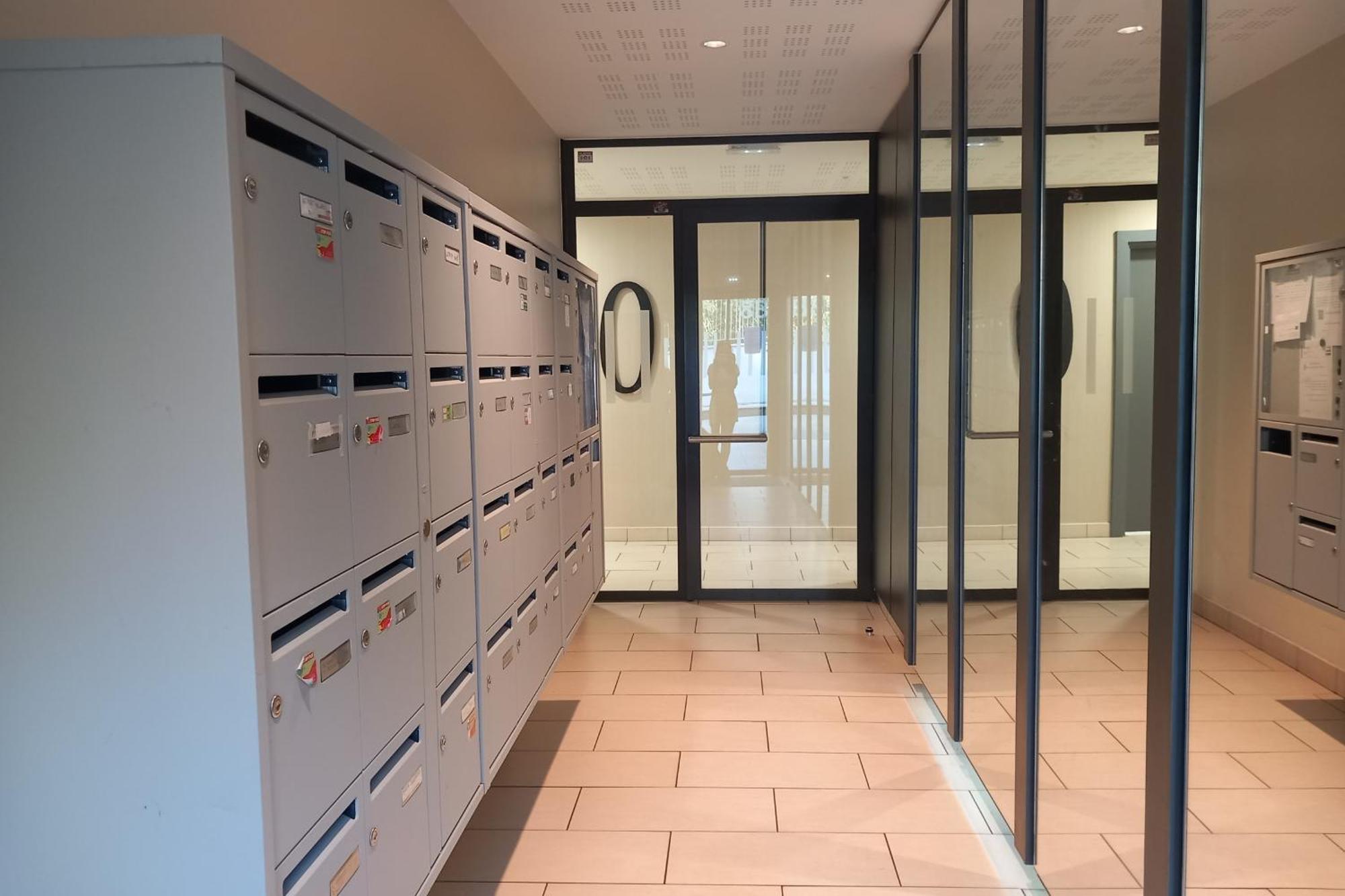 69A - Cosy Studio Ideally Located Lyon Gerland מראה חיצוני תמונה