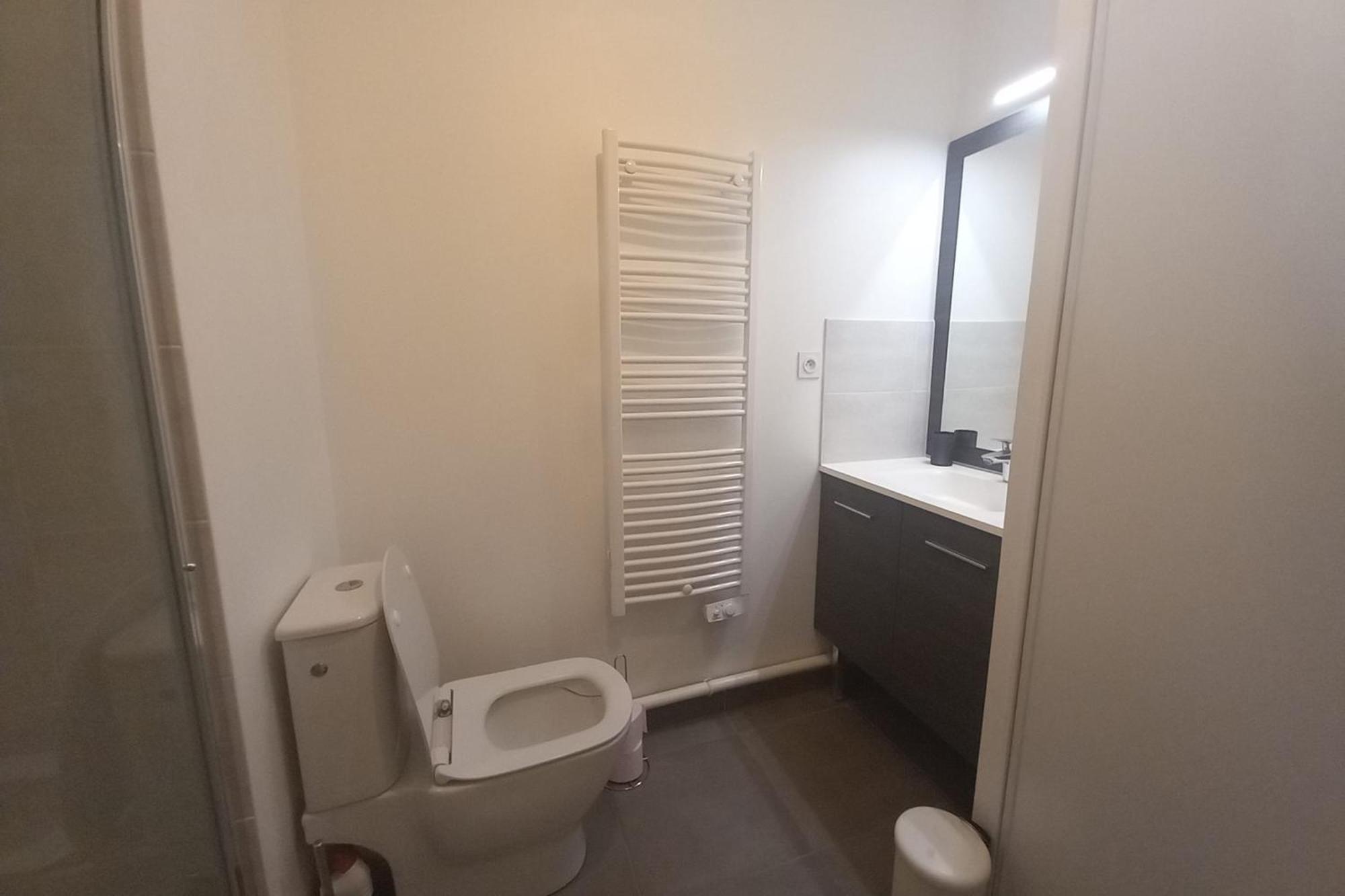 69A - Cosy Studio Ideally Located Lyon Gerland מראה חיצוני תמונה